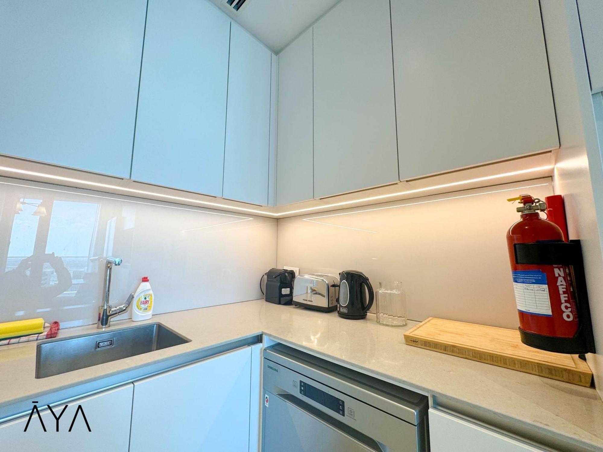 Jumeirah Gate Tower 1 - Stylish Apartment With Pool & City Views Dubai Exterior photo